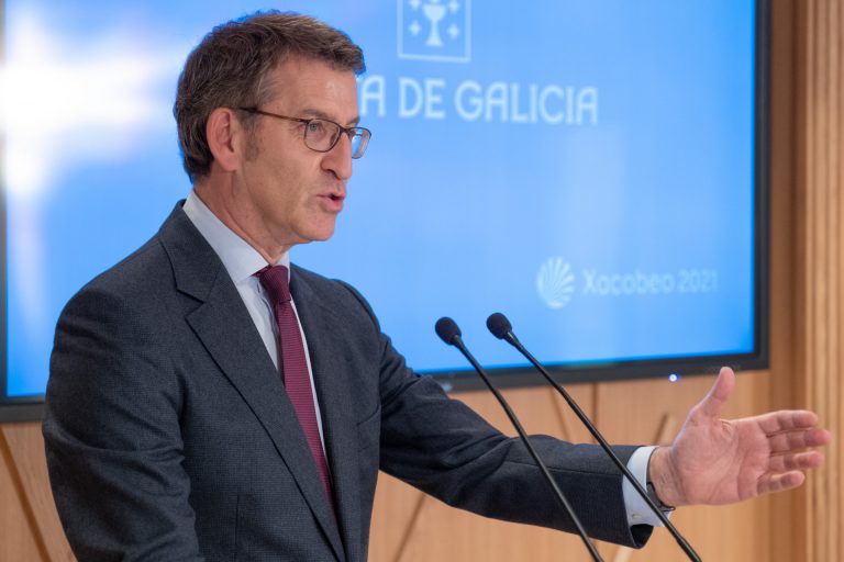 Feijóo expresa su deseo de que la finalización del AVE a Galicia gane el Premio San Telmo en 2021