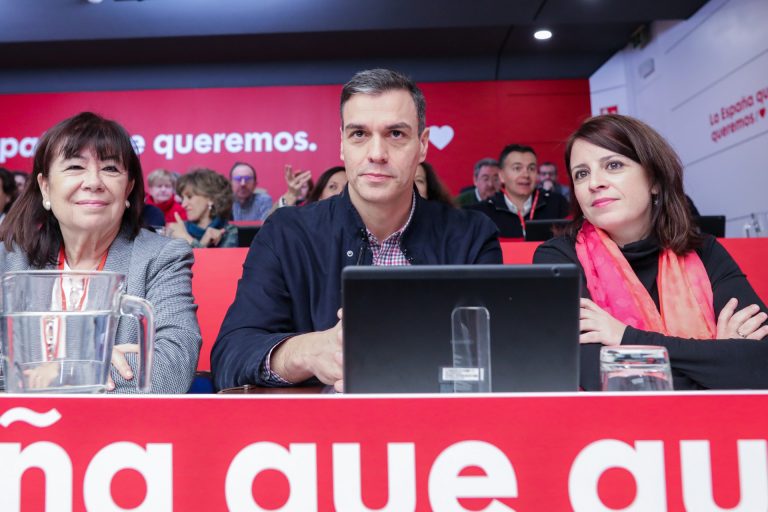 Sánchez pide el voto para Gonzalo Caballero en Galicia frente a un PP que quiere desmantelar el Estado de Bienestar