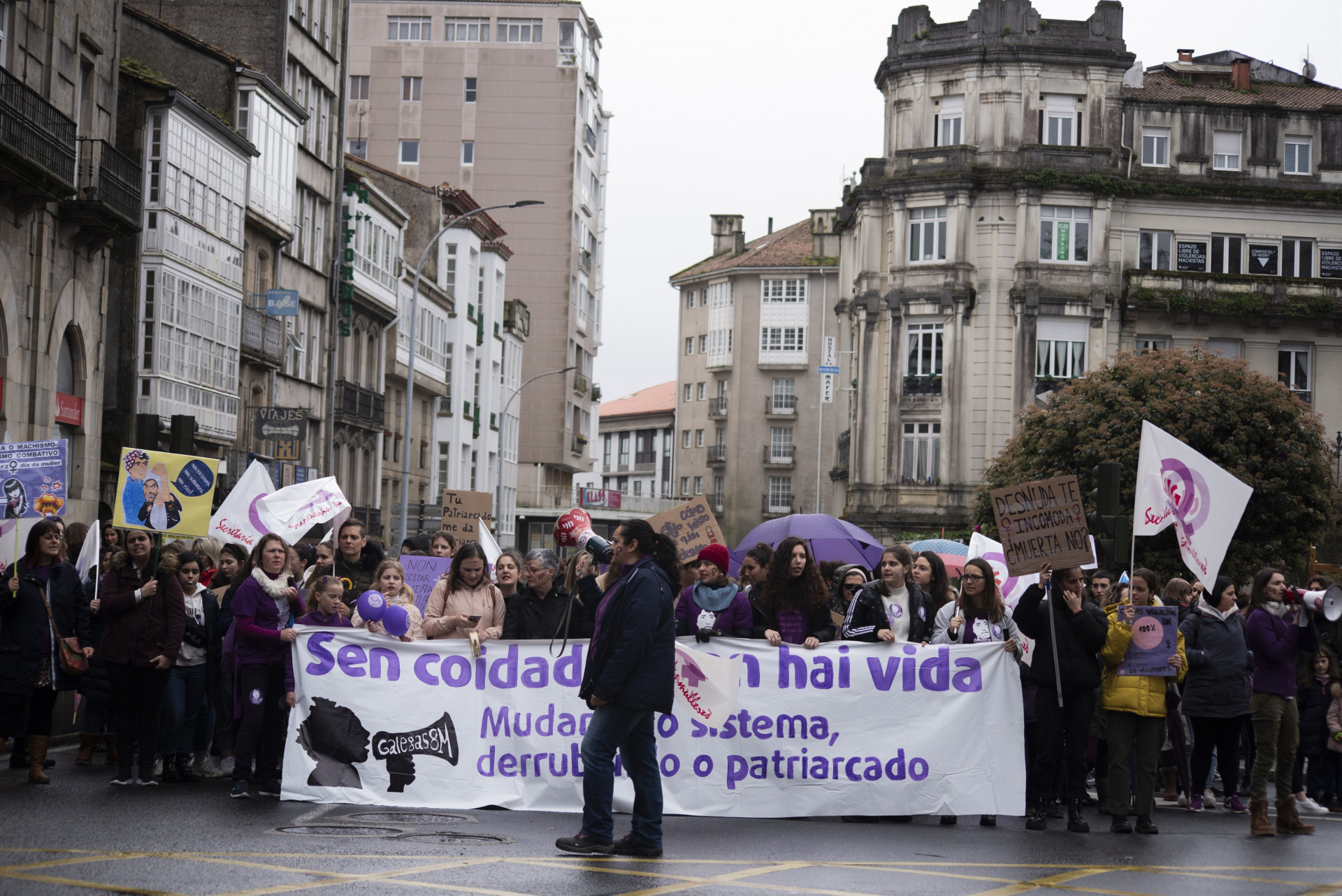 chicas en santiago de compostela