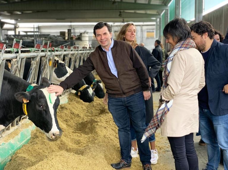 Rural.- 5A.- G. Caballero se compromete a implantar un plan integral de apoyo al sector primario con más de 40 medidas