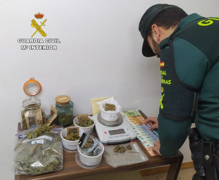 Detienen en Salceda (Pontevedra) al conductor de un vehículo que transportaba droga en en maletero