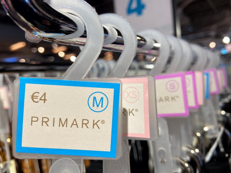 Coronavirus.- Primark, con tiendas en Santiago y A Coruña, anuncia un ERTE para sus más de 7.000 empleados en España