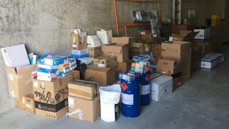 La UVigo facilita 3.800 mascarillas, casi 100.000 pares de guantes y 1.000 batas al Sergas