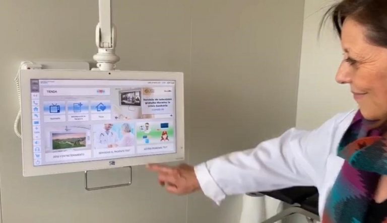 Coronavirus.- El CHUO pone en marcha una iniciativa solidaria para hacer llegar cartas a pacientes aislados por COVID-19