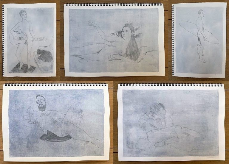 Dos artistas españoles en Londres dibujan retratos de desnudos enviados por decenas de personas durante el confinamiento