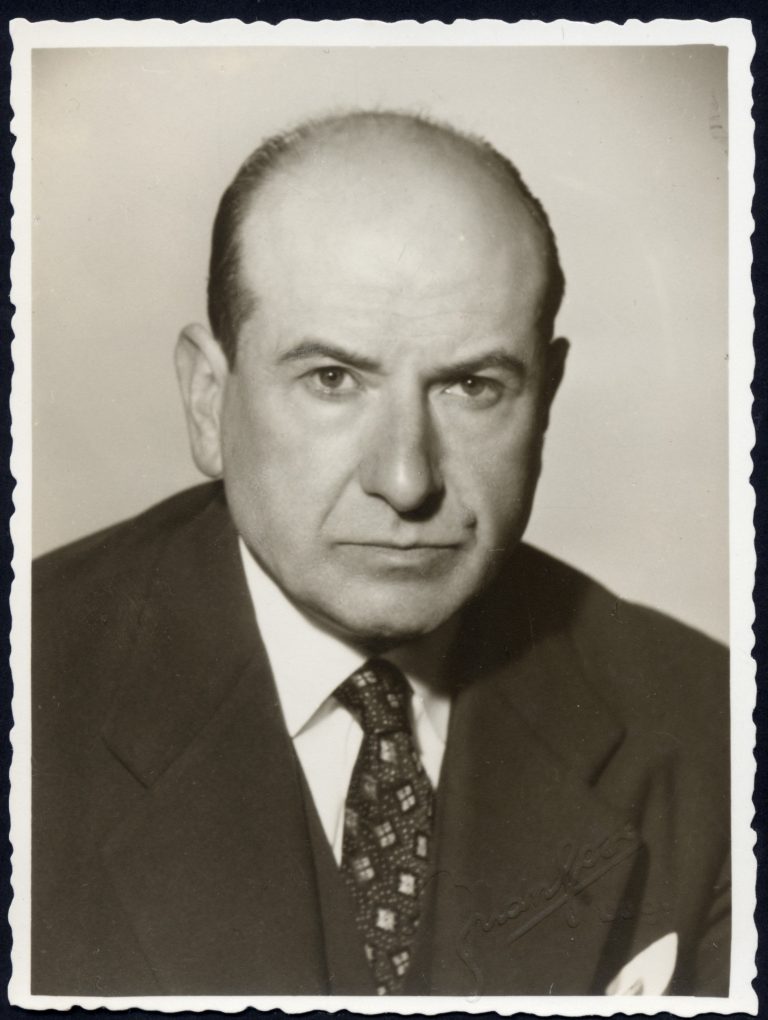 Coronavirus.- La Asociación de Escritores en Lingua Galega pide también que se prolongue el Año Carvalho Calero a 2021