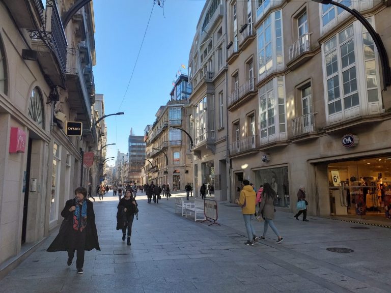 Comerciantes piden al Ayuntamiento de Vigo ayudas para asumir gastos y formación para dinamizar el sector