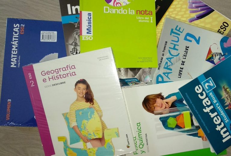 Anpas Galegas pide a Educación que prorrogue la vigencia de los libros de texto al menos un curso más