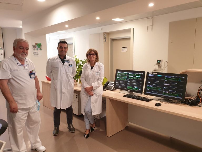 El Hospital Álvaro Cunqueiro amplía los sistemas de monitorización de pacientes con COVID-19 ingresados