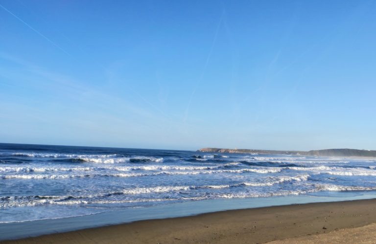 La Xunta presentará a los ayuntamientos su propuesta para controlar el aforo de playas, que será voluntaria y «flexible»