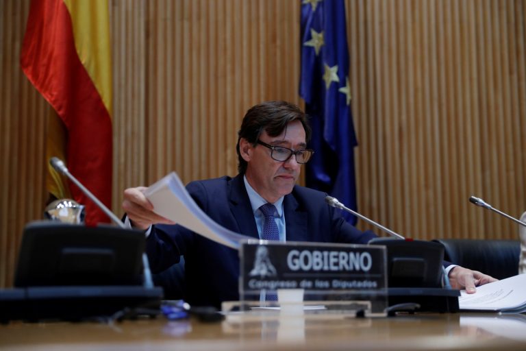 El Gobierno reconoce que «no va a haber un test para cada ciudadano español»