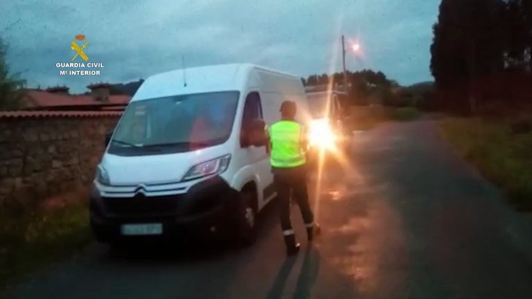 La Guardia Civil de Ourense busca a los presuntos autores de un atraco con disparos en un club de alterne en Celanova
