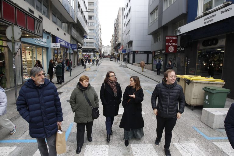 A Coruña limitará la velocidad a 10 kilómetros en vías de un carril para dar preferencia a peatones en la desescalada