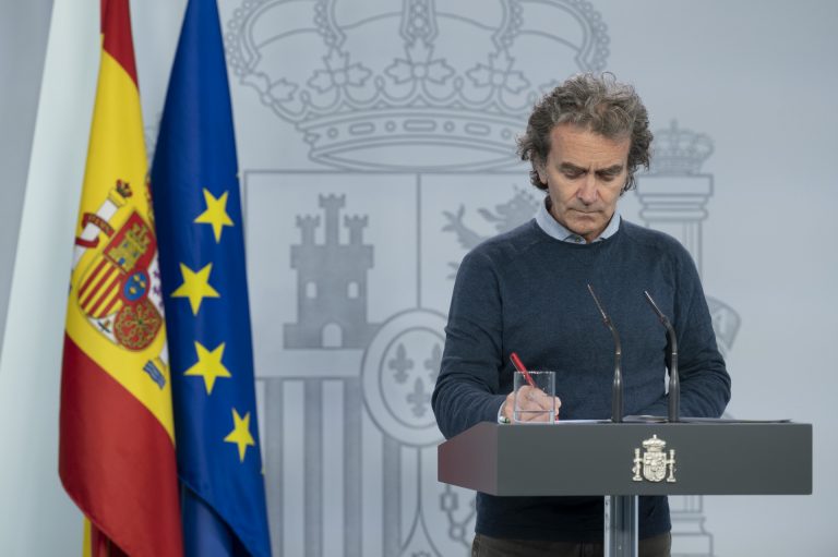 Simón afirma que no hay que temer al éxodo de madrileños porque la situación es muy similar en toda España