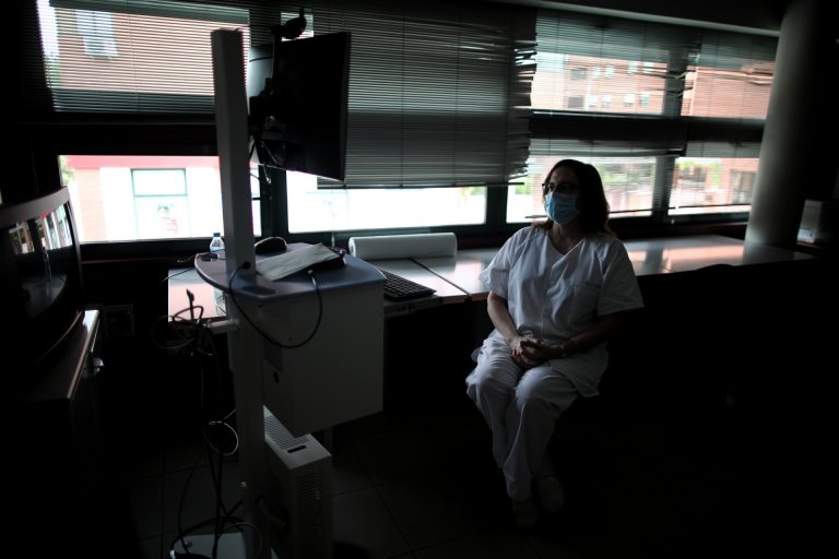 Satse reclama incorporar 15.500 enfermeras en toda España