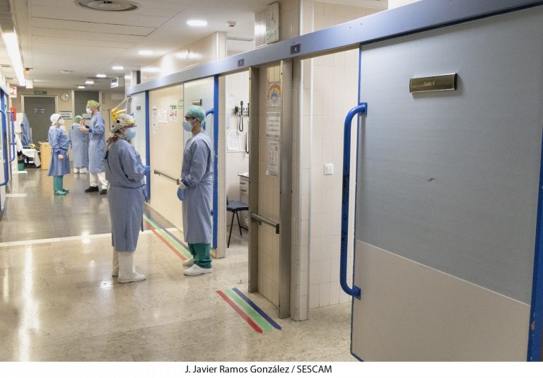 Bajan a tres los pacientes con COVID hospitalizados en Galicia tras el alta del último ingresado en Vigo