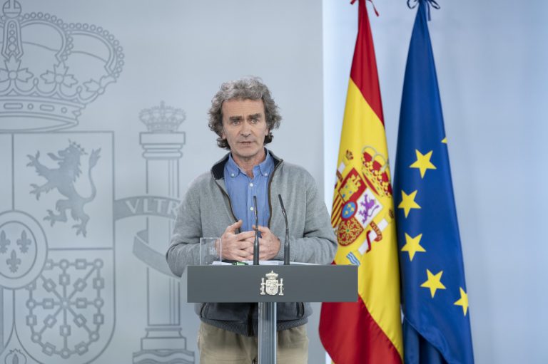 Simón dice que si se celebran elecciones gallegas o vascas «habrá que poner mecanismos para evitar riesgos»