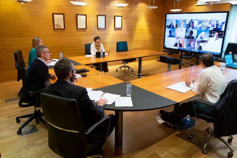 Anulada la libertad horaria para establecimientos comerciales de primera necesidad en Galicia