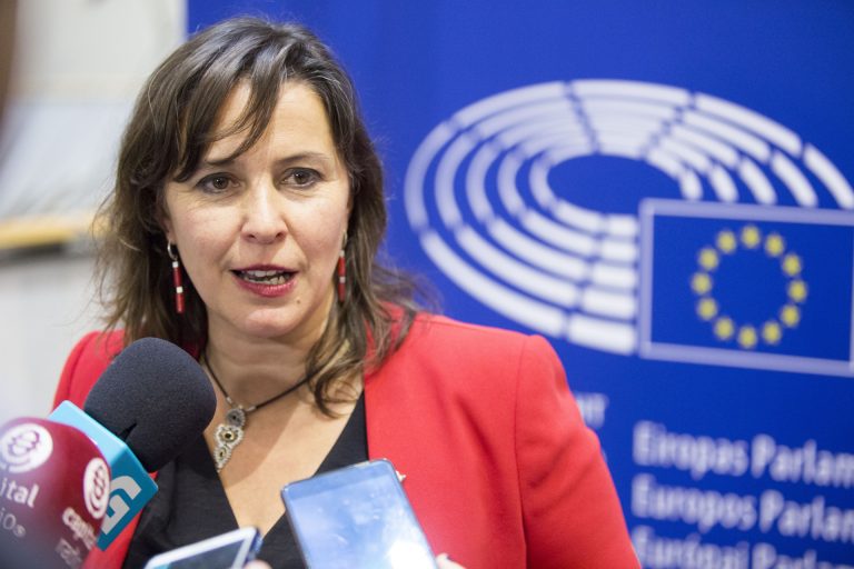 Ana Miranda trasladará a Europa la «tomadura de pelo» del atraso de las declaraciones de empleados de Talgo