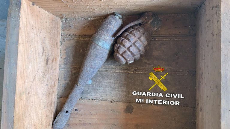 Localizadas dos granadas de la Guerra Civil en un galpón en Vilaboa (Pontevedra)