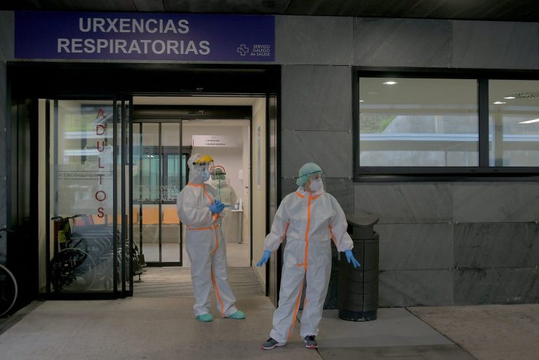 Los pacientes con COVID hospitalizados en Galicia descienden a 7, uno menos que el martes