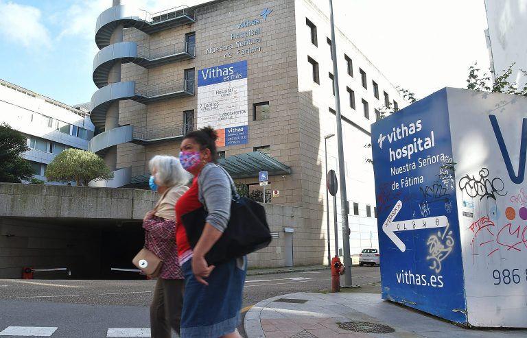 El Hospital Vithas Vigo celebra el primer día sin pacientes de COVID-19 ingresados