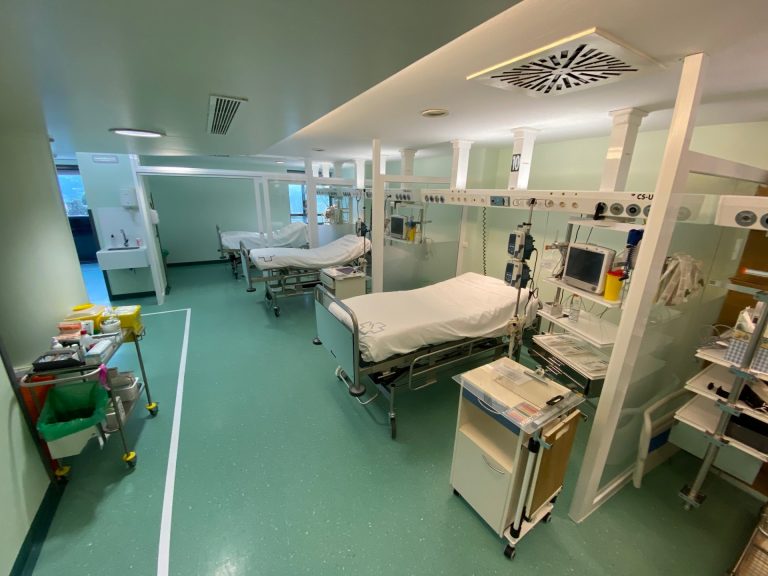 Reactivada la unidad de reanimación del Hospital Montecelo de Pontevedra tras concluir las obras de mejora