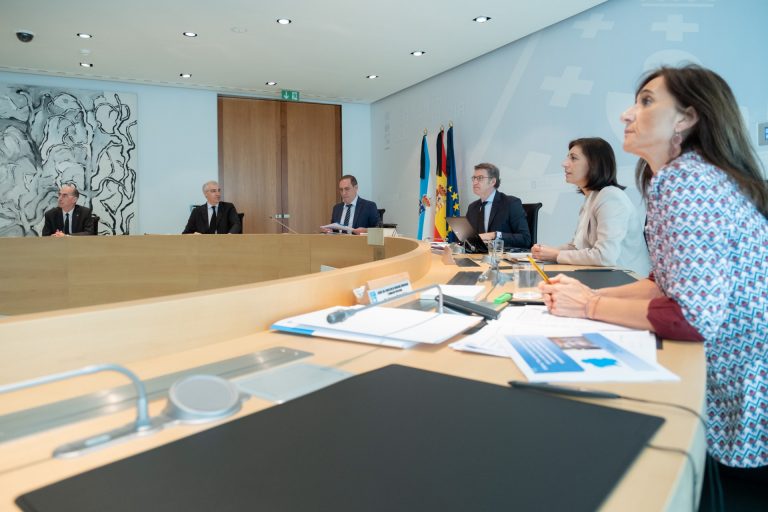 El Sergas hará test serológicos a los 2.500 policías locales de Galicia tras un convenio con la Fegamp