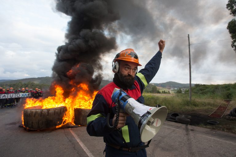 El Gobierno urge a Alcoa a que aporte una solución para San Cibrao o «deje paso» a otras empresas interesadas