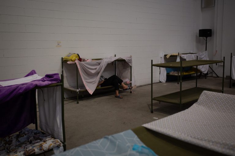 La Xunta recuerda que existen más de 300 plazas en albergues para acoger a personas sin hogar durante la ola de frío