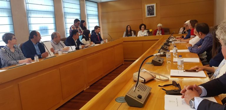 La alcaldesa de Vilalba cesa a su único socio en el gobierno por diferencias en «planteamientos» y el PSOE se queda solo