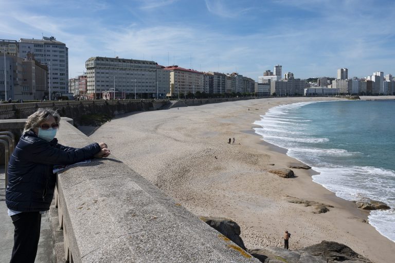 La Xunta y los puertos de A Coruña y Vigo ratifican con la Fundación Philippe Cousteau su «compromiso» con el mar