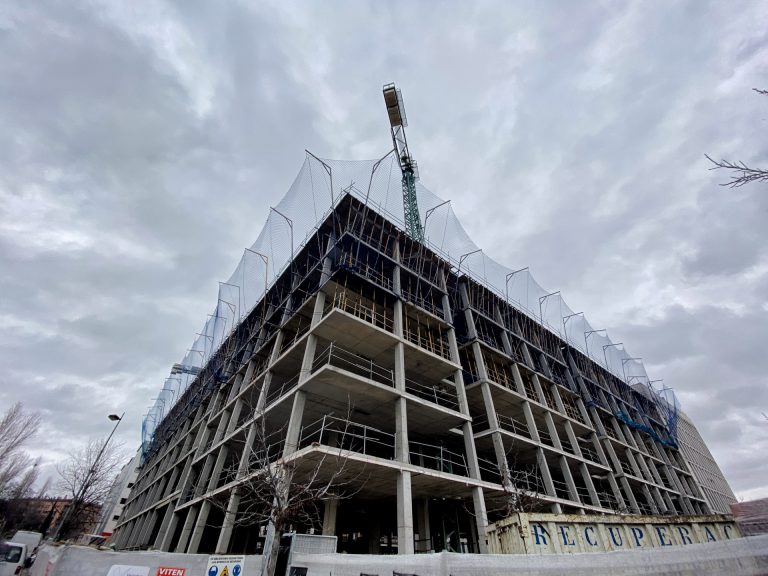 La construcción de edificios se desploma un 34% en Galicia en abril