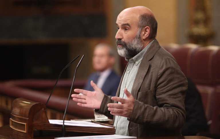 Néstor Rego (BNG) acusa al Gobierno central de eludir su responsabilidad en Alu Ibérica