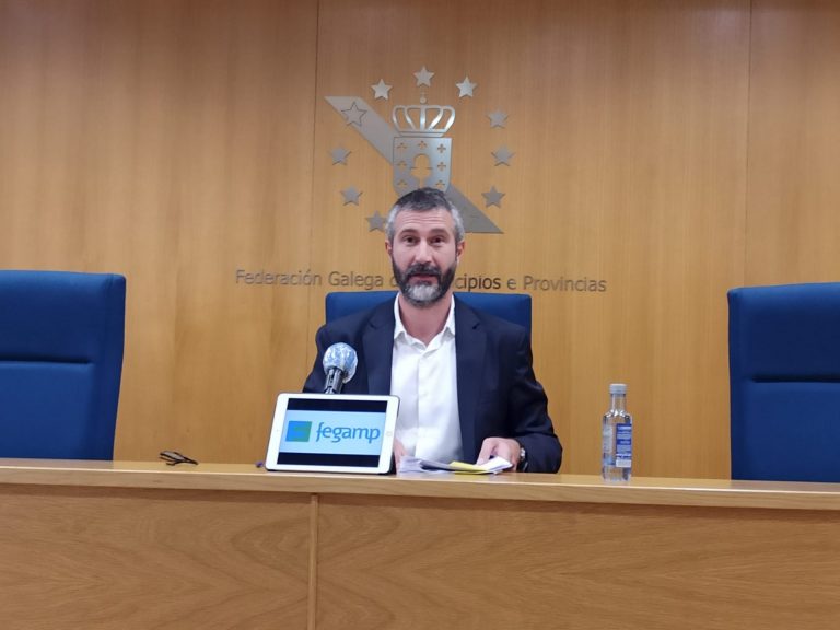 El municipalismo gallego, disconforme con la propuesta de Hacienda, reclama flexibilizar el uso del superávit