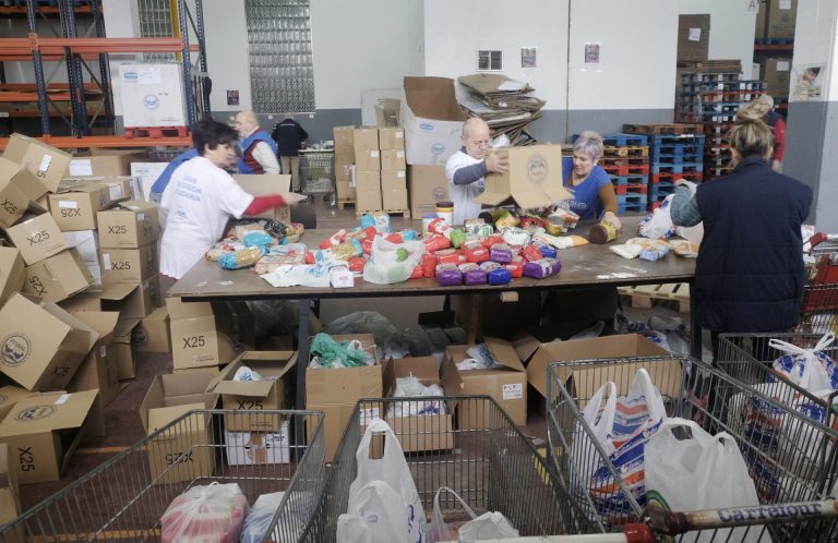 El banco de alimentos de Lugo reparte casi 100 toneladas de comida en navidades