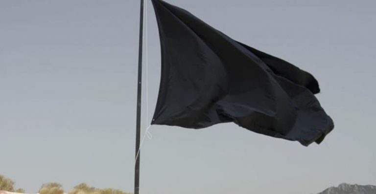 Ecologistas en Acción sitúa seis ‘banderas negras’ en Galicia por la contaminación y abandono del litoral