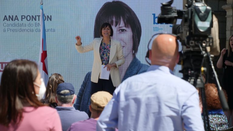 Pontón pide concentrar el voto «del cambio gallego» y «hacer historia» con una mujer «nacionalista presidenta»