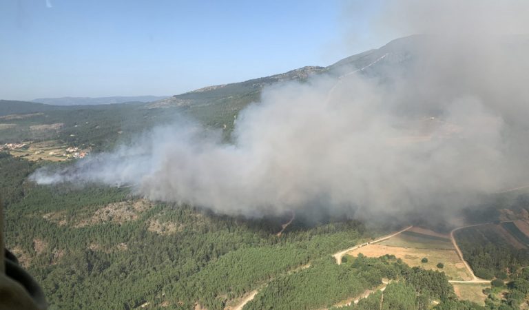 Controlado el incendio de Porto do Son (A Coruña) tras calcinar 35 hectáreas