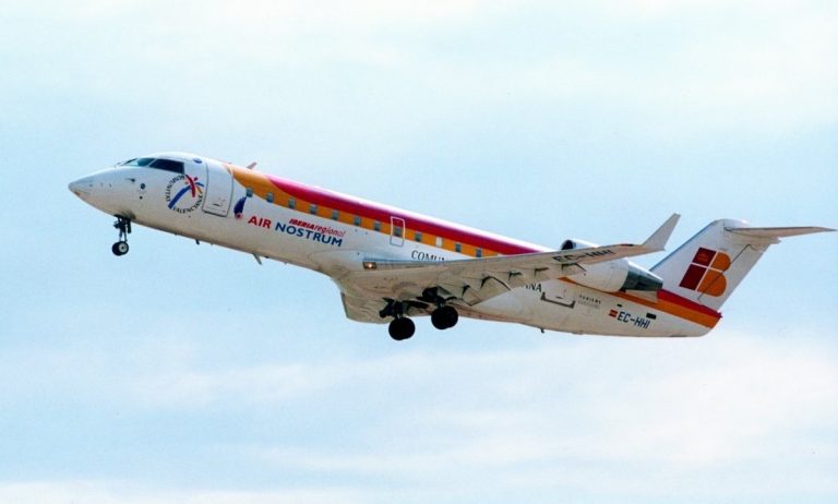 Air Nostrum recupera el 16 de septiembre la ruta entre Bilbao y Santiago de Compostela