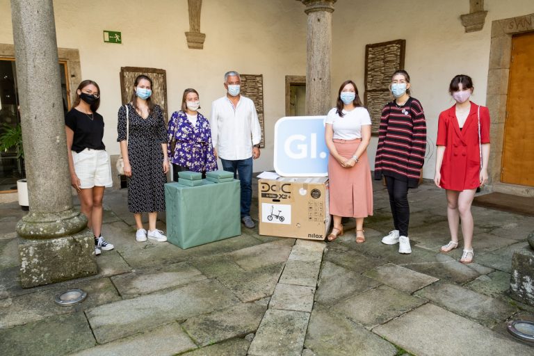 Media docena de alumnos ganan el certamen de declaraciones de amor en gallego ‘Lingua de namorar’