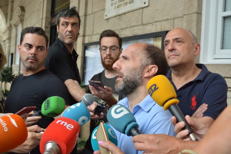 El PP suspende el pacto con el alcalde Jácome en el Ayuntamiento de Ourense y devuelve las competencias