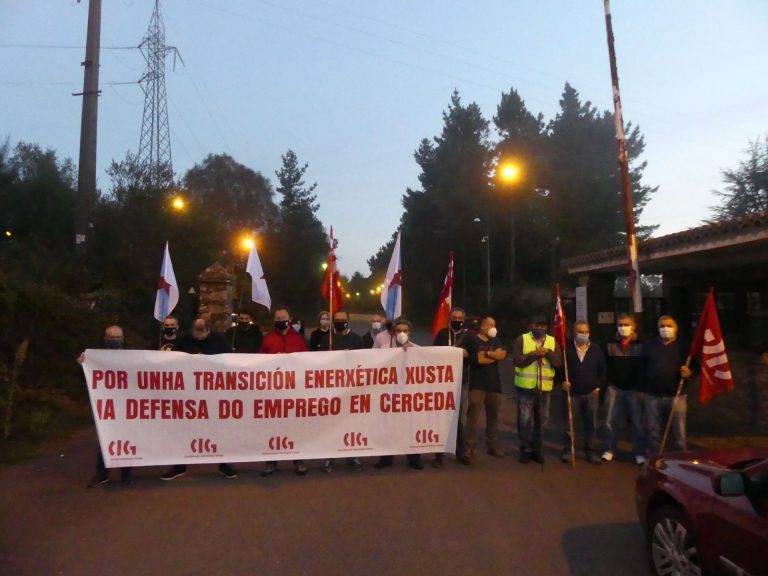 Trabajadores de las auxiliares de la central térmica de Meirama se movilizan para exigir alternativas de empleo