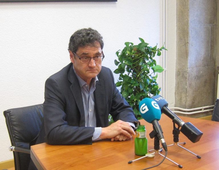 El PSOE responsabiliza a la «política de prevención inexistente» de la Xunta de los incendios en Ourense