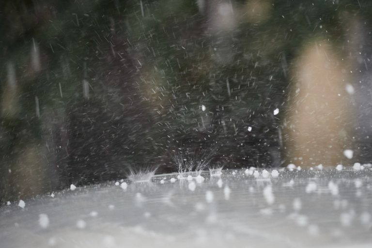 Una persona resulta herida en Sarria tras el derrumbe de un talud por las fuertes lluvias del fin de semana