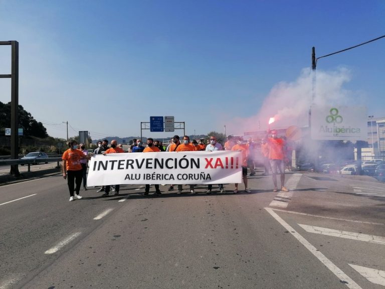 Trabajadores de Alu Ibérica en A Coruña exigen de nuevo al Gobierno la intervención de la planta