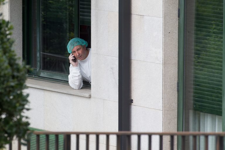 Bajan a 225 los usuarios afectados en las residencias gallegas tras la curación de 22 mayores de la Orpea Coruña