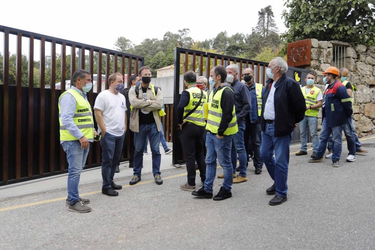 Los partidos gallegos intensifican sus reclamaciones para una solución en Alcoa y preparan un escenario de frente común