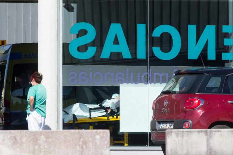 Suben a 241 los pacientes con Covid hospitalizados en Galicia, de ellos 37 en UCI
