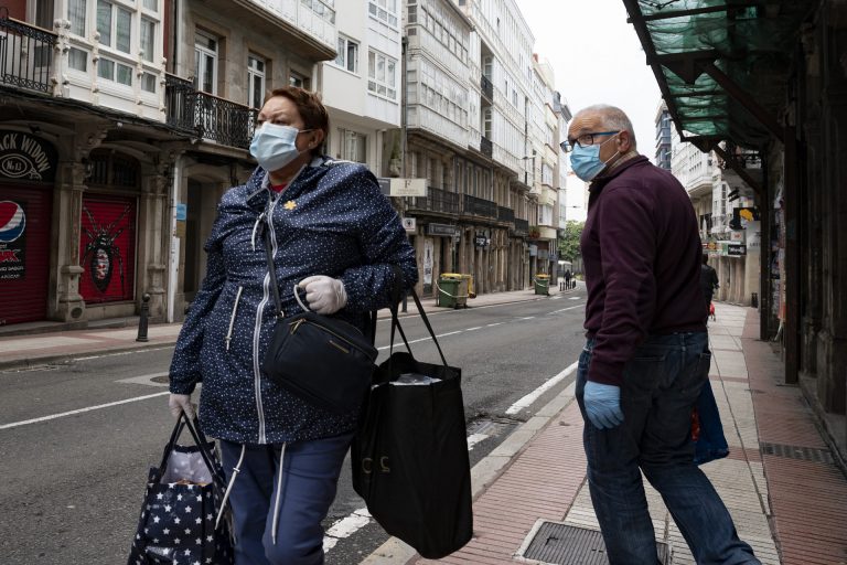 Galicia vuelve a superar los 400 contagios en 24 horas y se sitúa en los niveles de finales de marzo